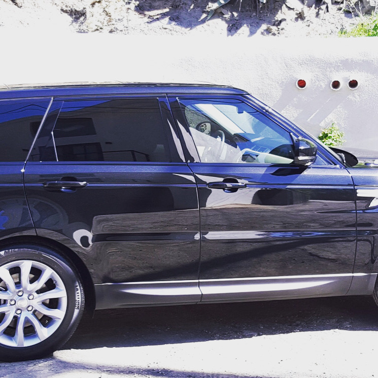 Range Rover full size detailed dark blue finish